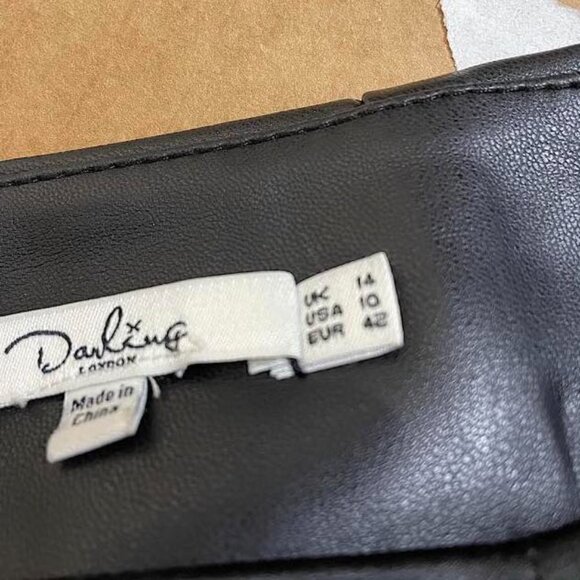 Beautiful Black Faux Leather Skirt Lace Cut out bottom - Picture 9 of 9